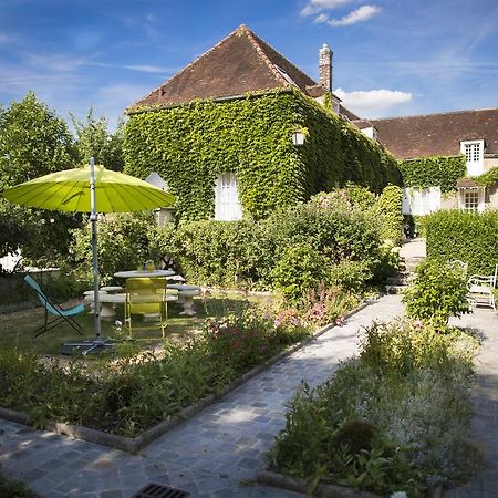 Aux Charmes De Maintenon Exteriör bild