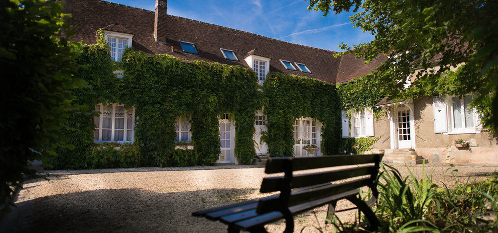 Aux Charmes De Maintenon Exteriör bild