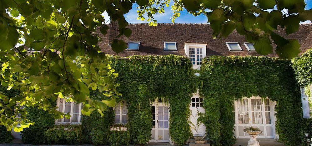 Aux Charmes De Maintenon Exteriör bild
